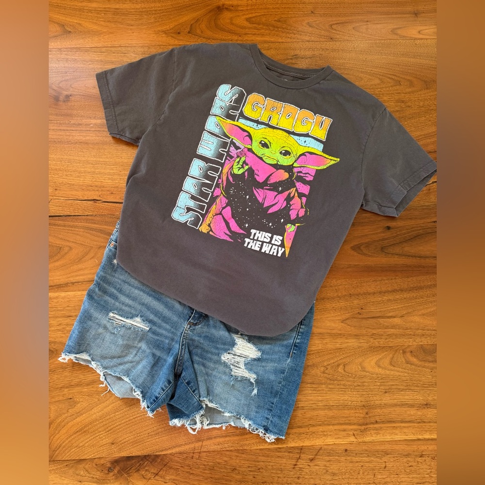 Star Wars Yoda Charcoal Tee Unisex size large